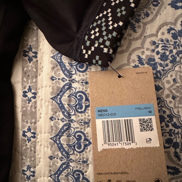 Club America Nike 2021/22 Third black Jersey men’s small - Picture 3 of 6